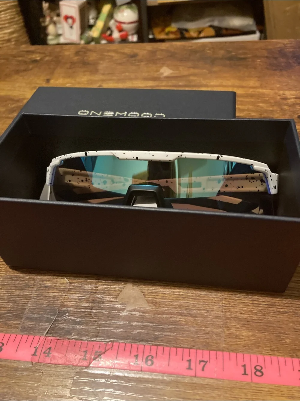One Mood sunglasses
